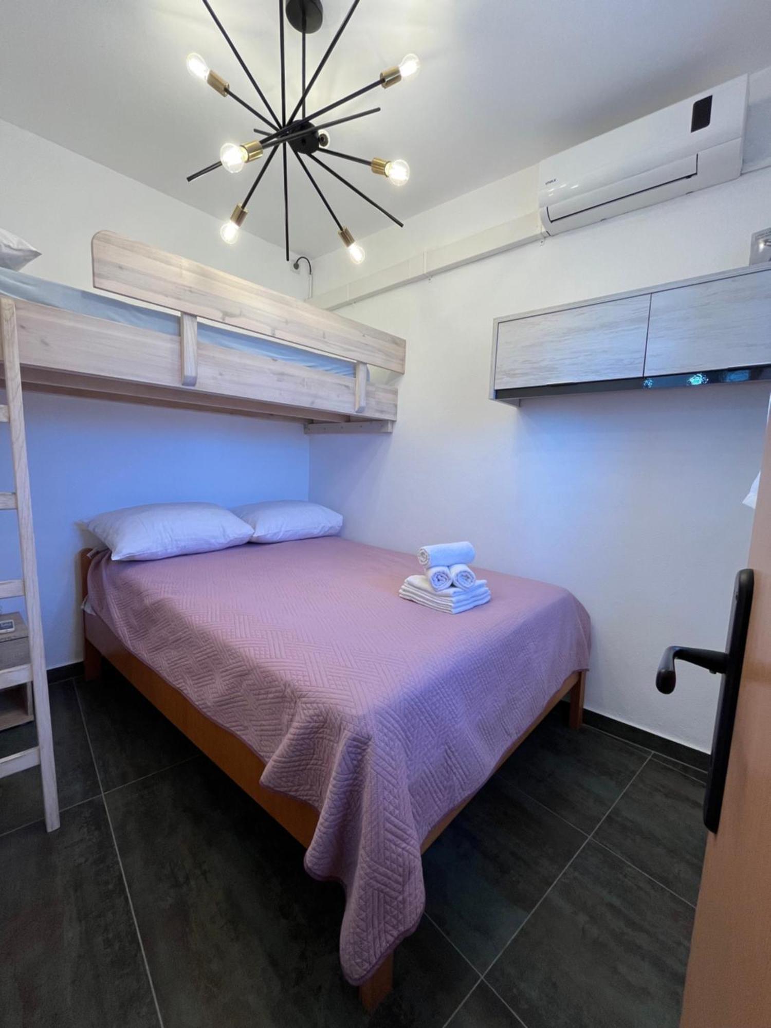 Appartement Marinovi Dvori à Slatine Extérieur photo