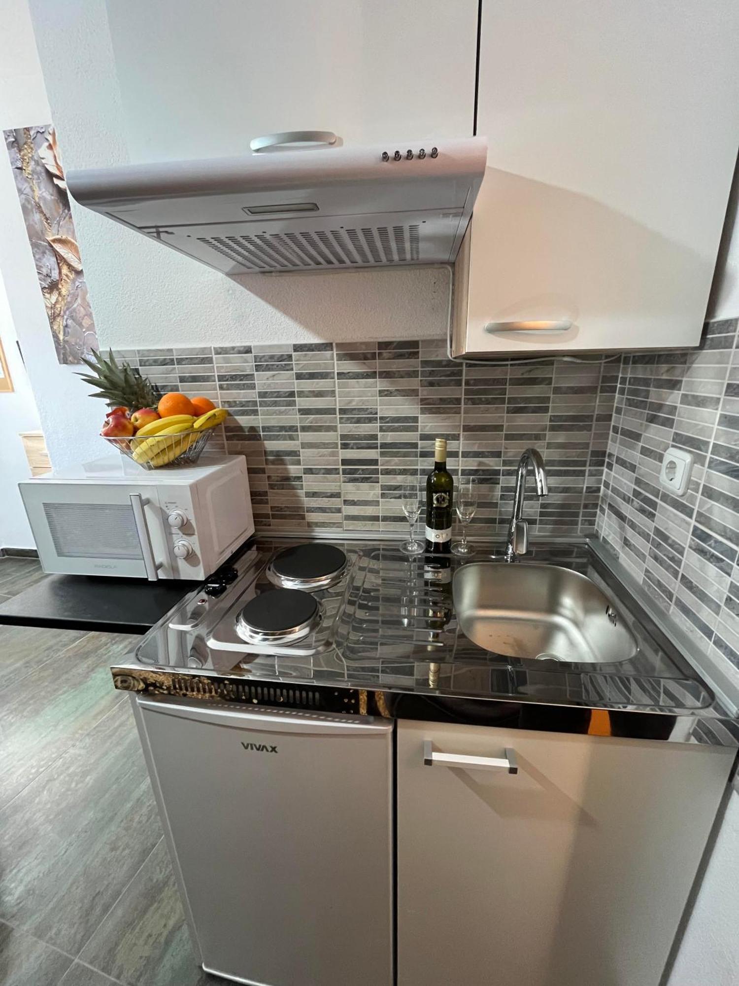 Appartement Marinovi Dvori à Slatine Extérieur photo
