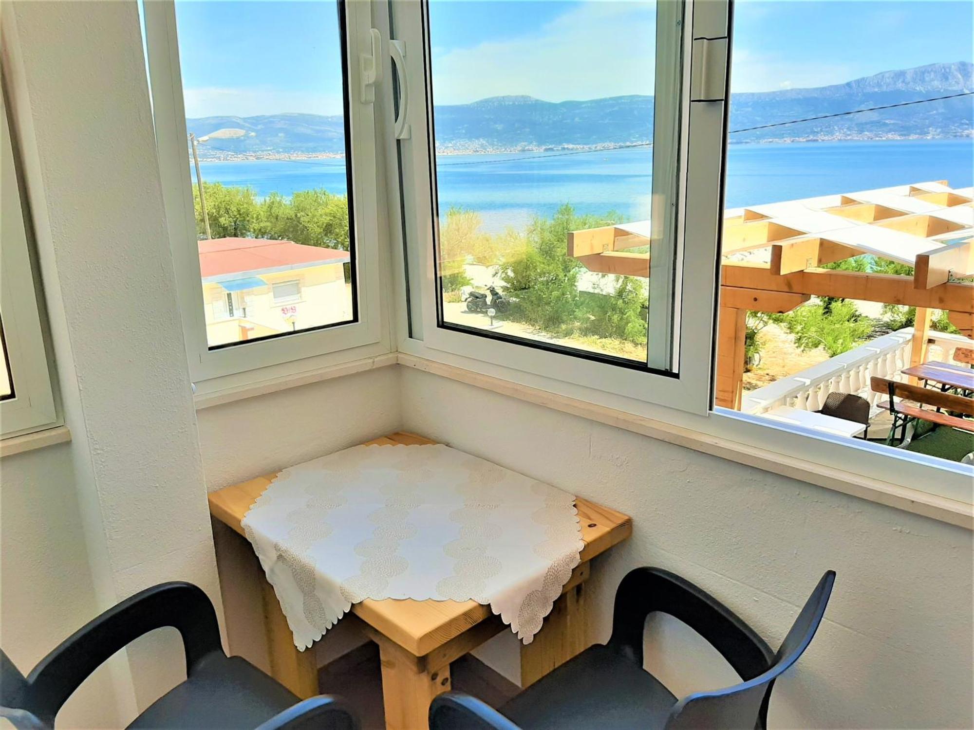 Appartement Marinovi Dvori à Slatine Extérieur photo